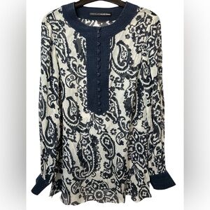 Linda Allard Ellen Tracy Navy and Cream Paisley LS Blouse